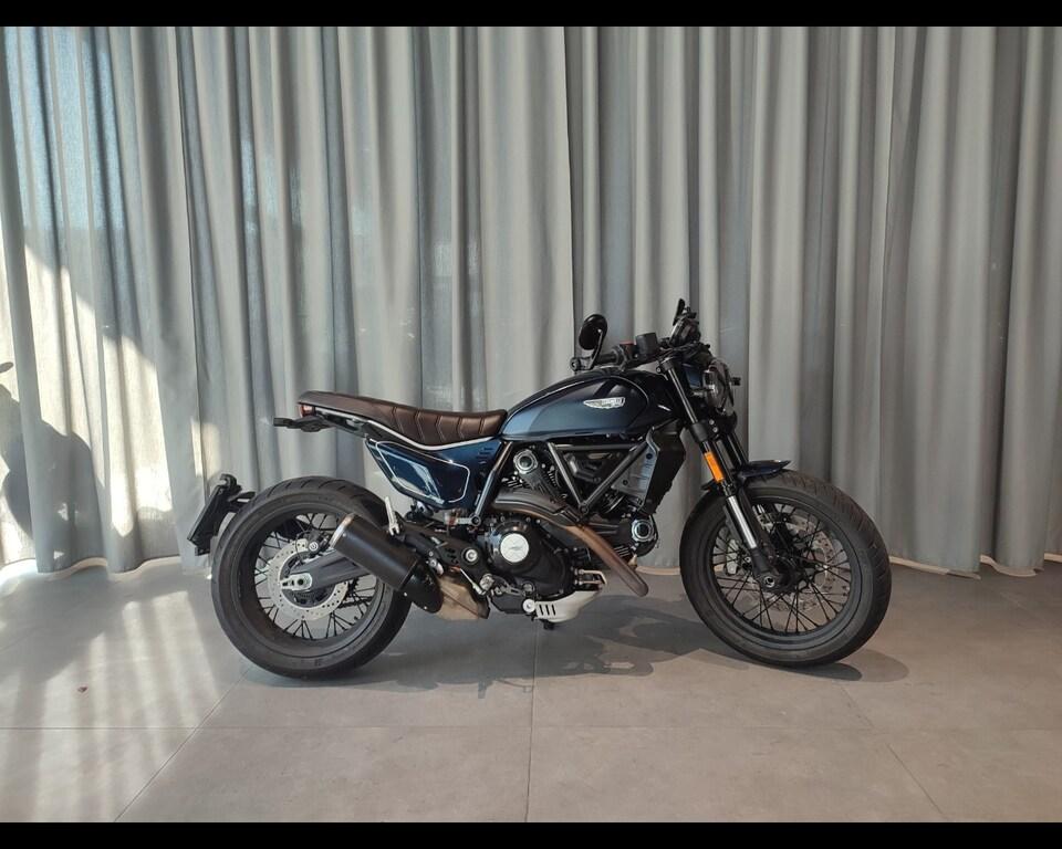 SCRAMBLER 800