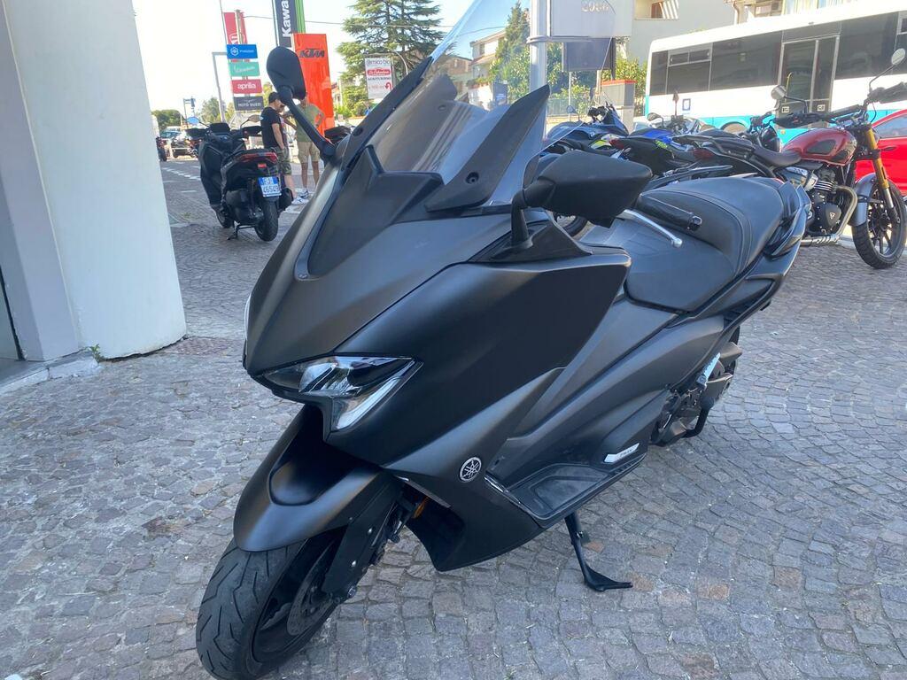 T-MAX 560