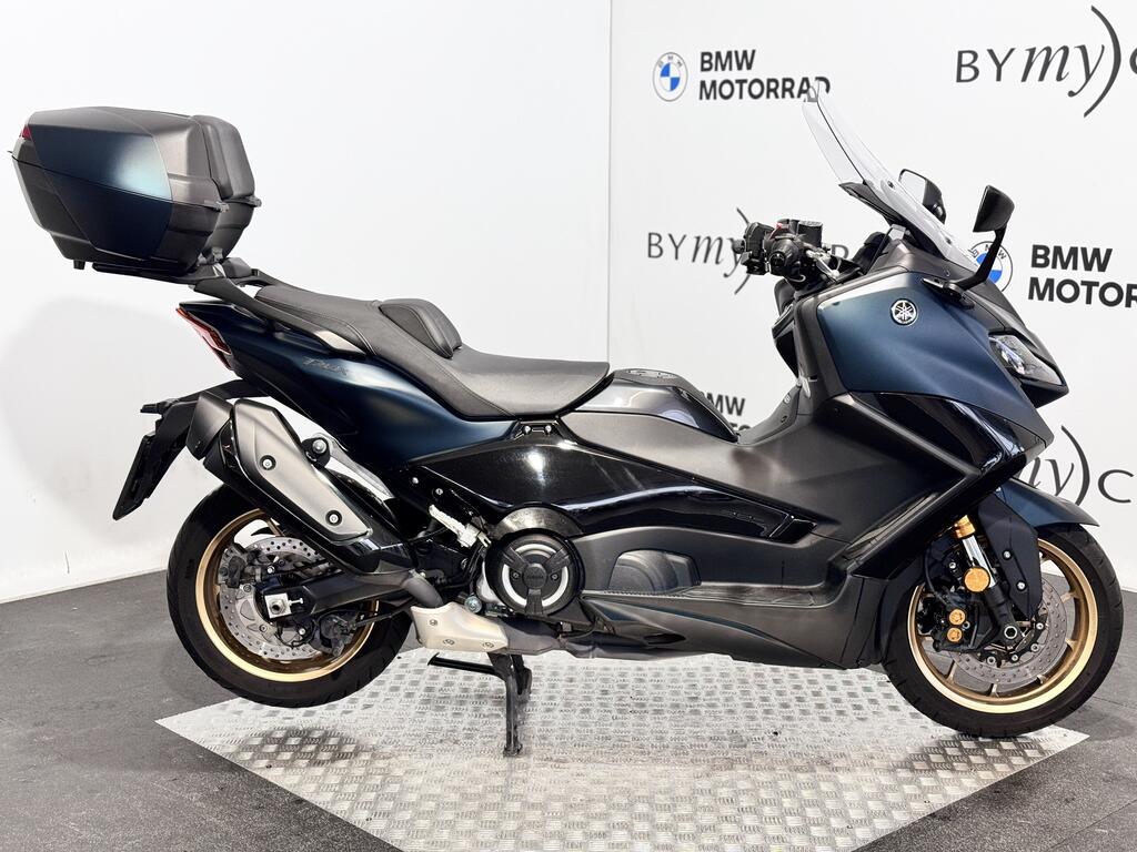 T-MAX 560