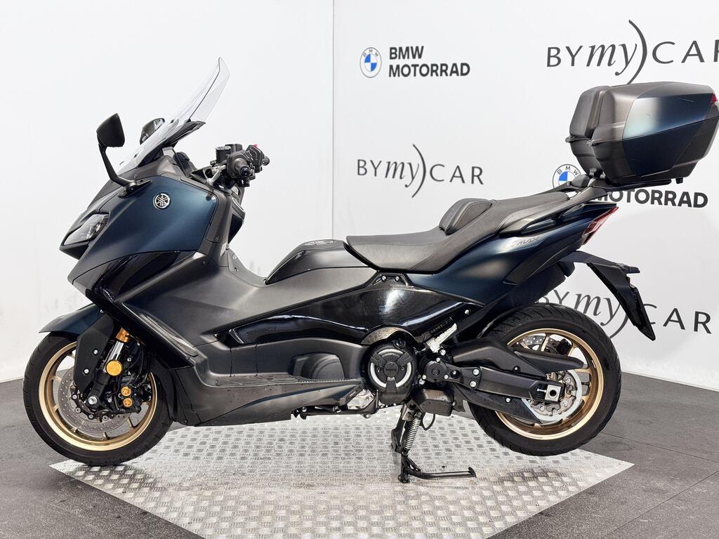 T-MAX 560