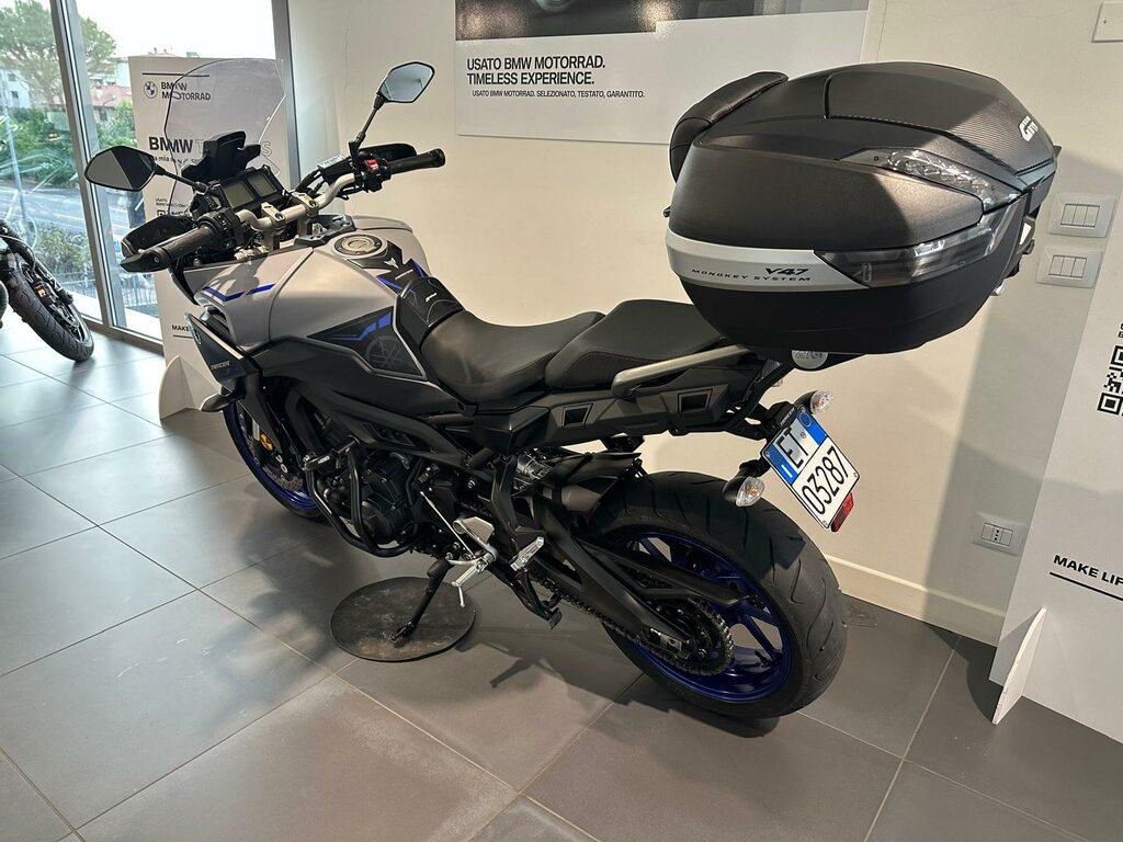TRACER 900