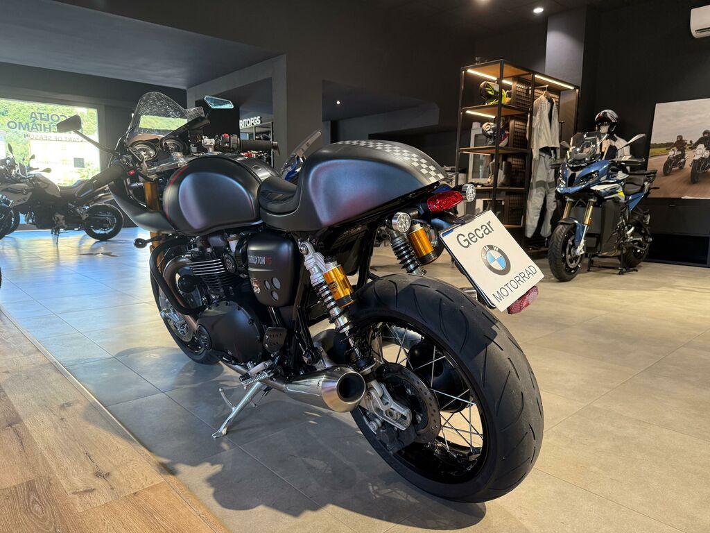 THRUXTON 1200