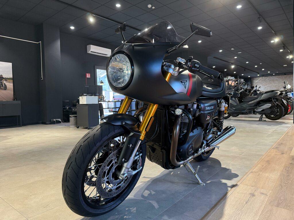 THRUXTON 1200
