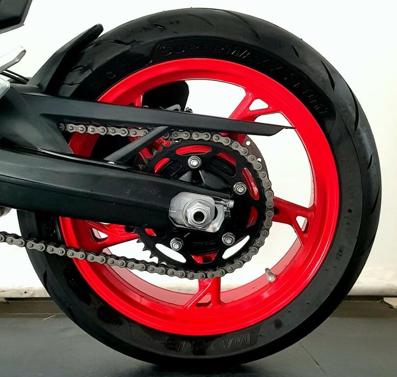 F 900 R