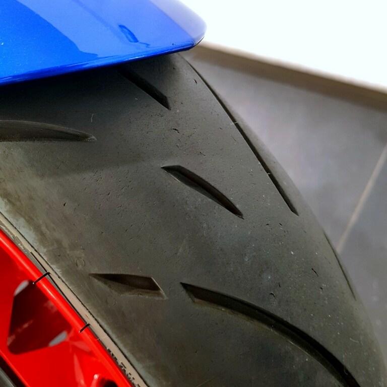 F 900 R