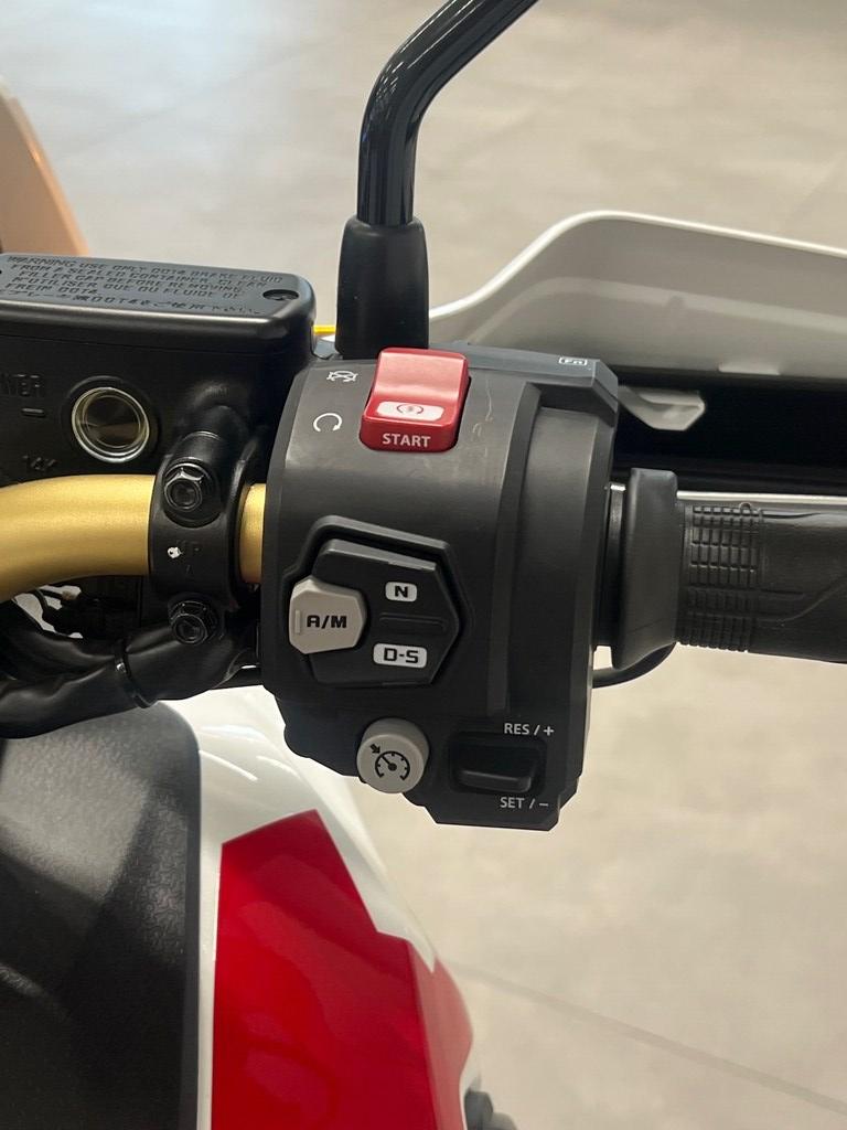 AFRICA TWIN 1100