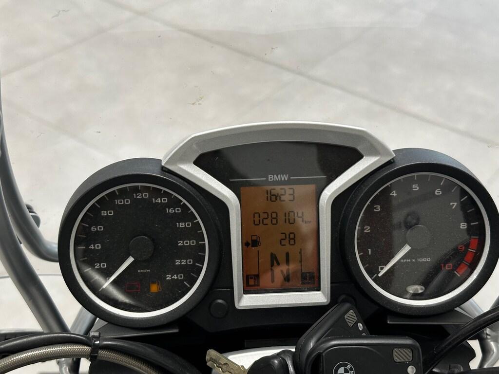 R 1200 R