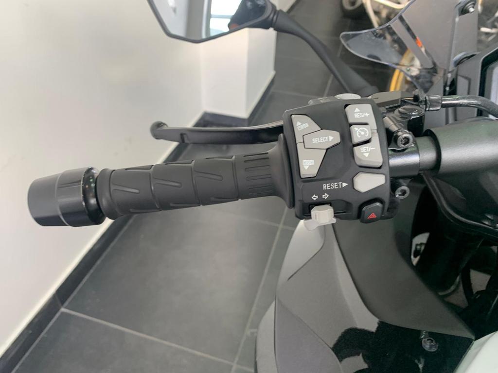 NINJA 1000 SX