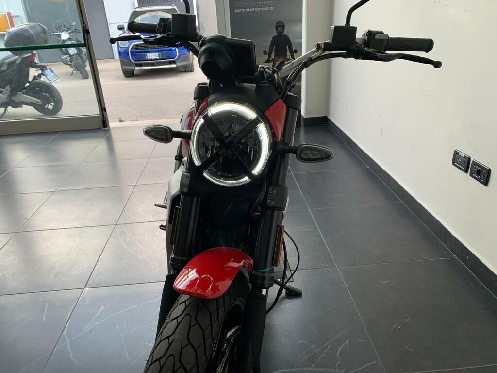 SCRAMBLER 800