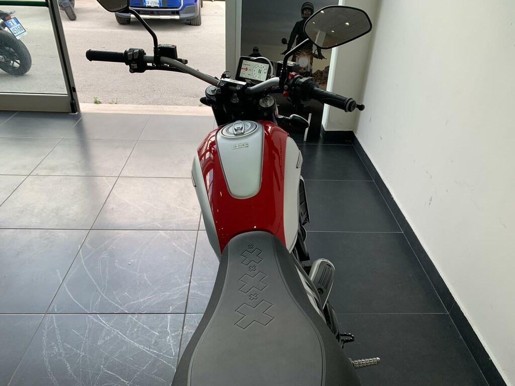 SCRAMBLER 800