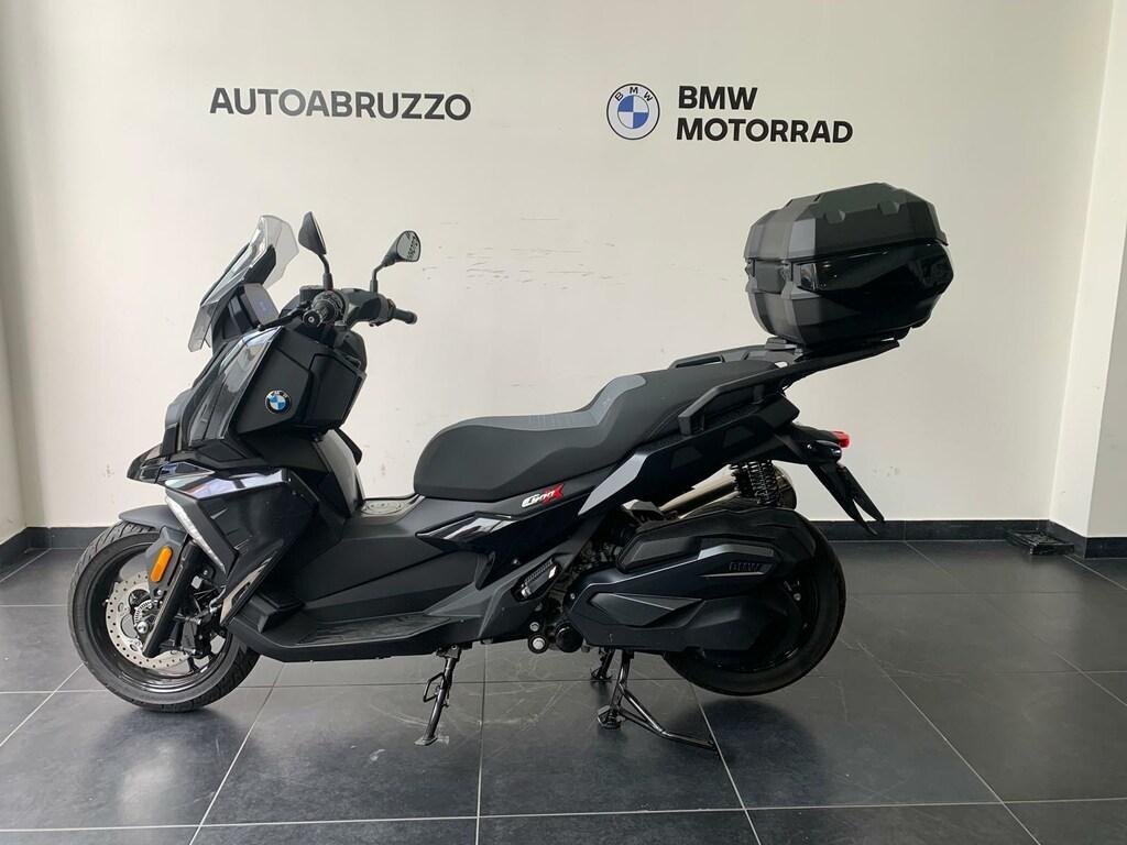 C 400 X