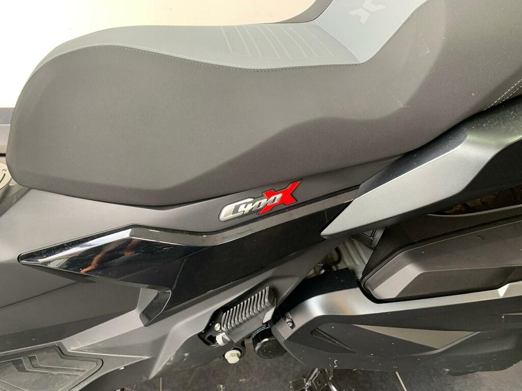 C 400 X