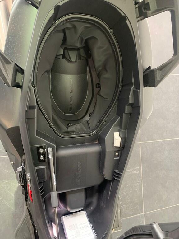 C 400 X