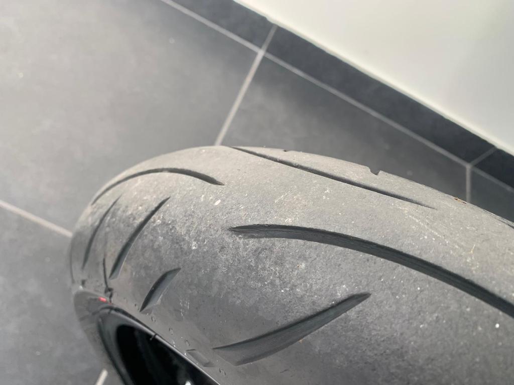 F 900 R