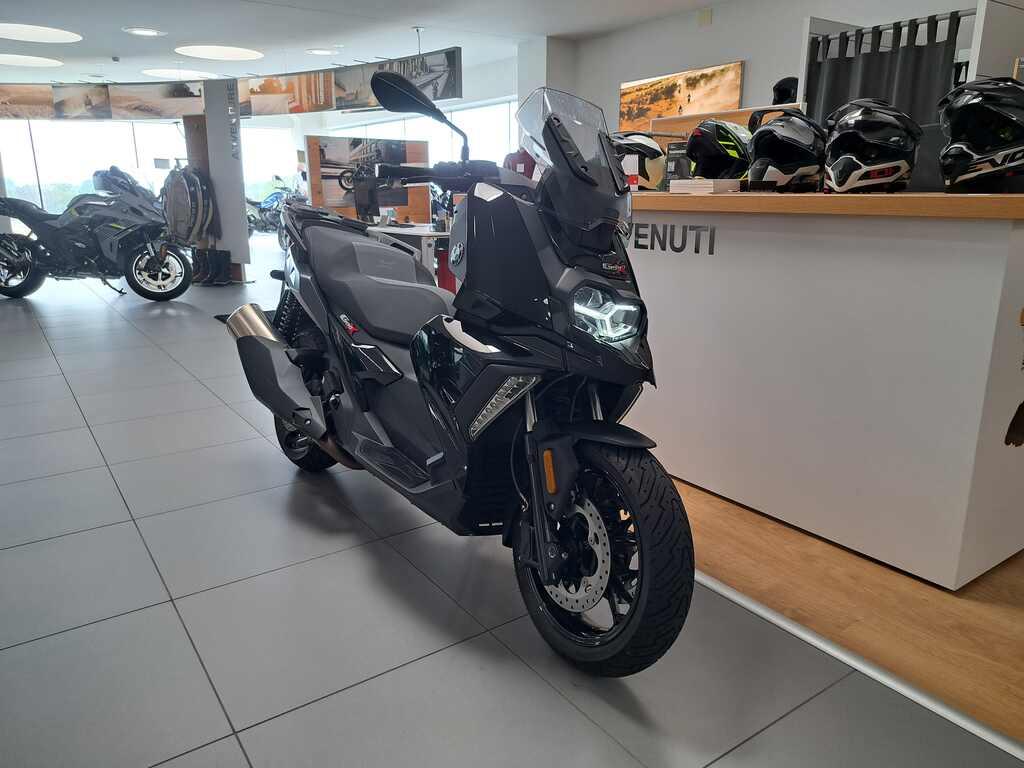 C 400 X