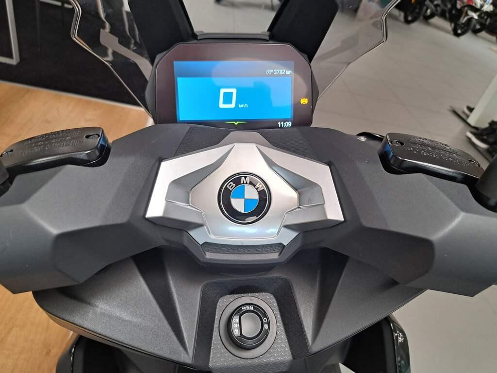 C 400 X