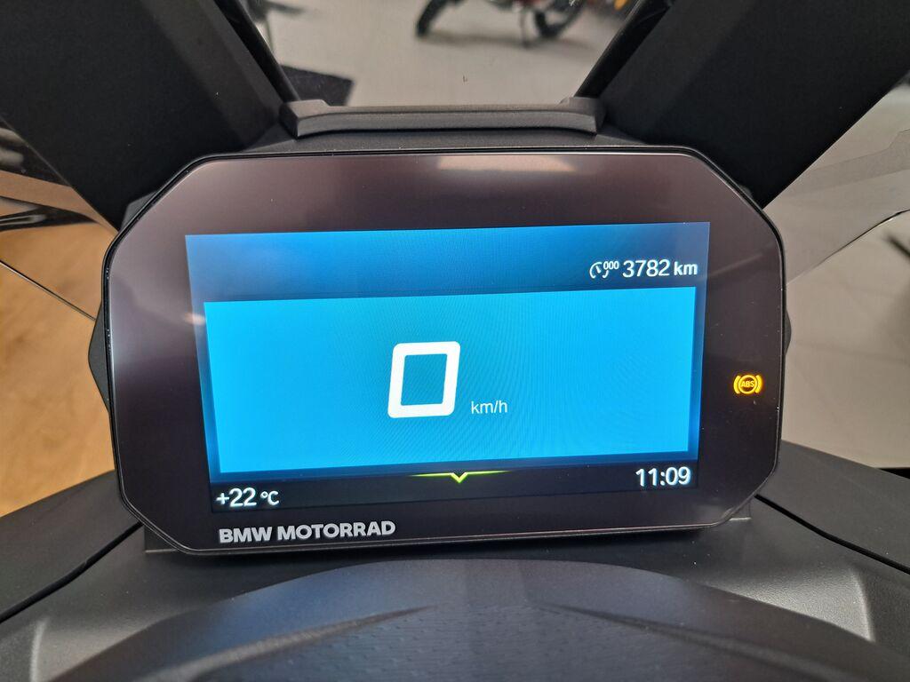C 400 X
