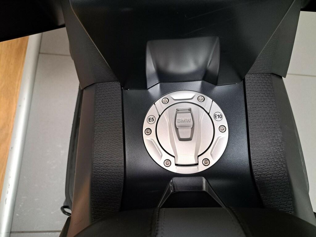 C 400 X