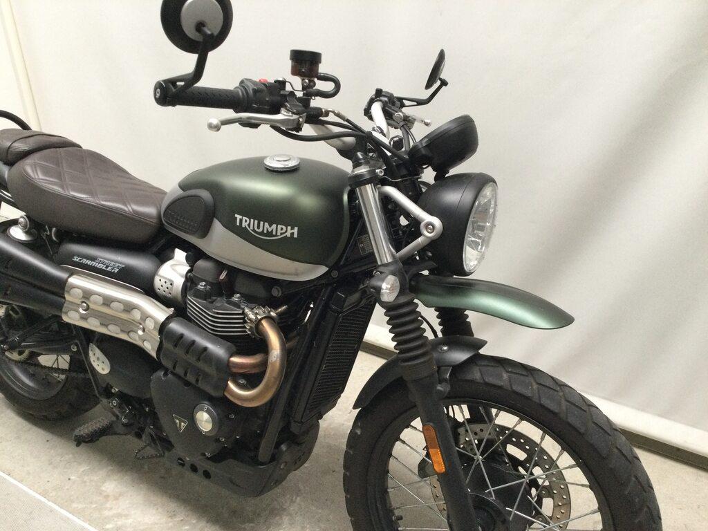 STREET SCRAMBLER 900