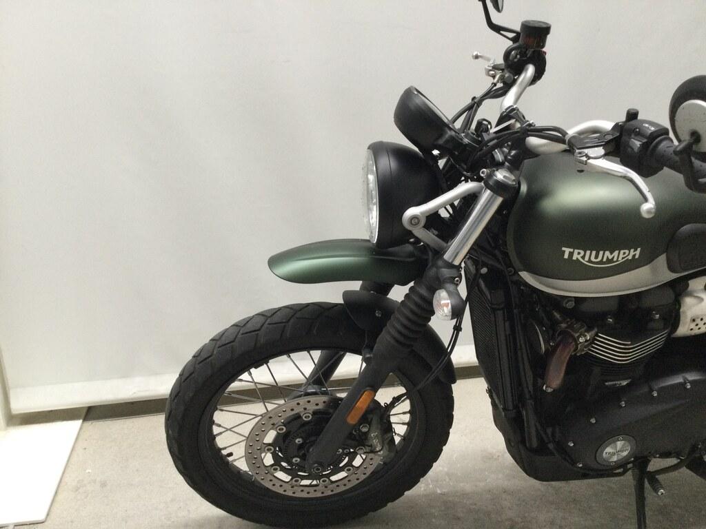 STREET SCRAMBLER 900