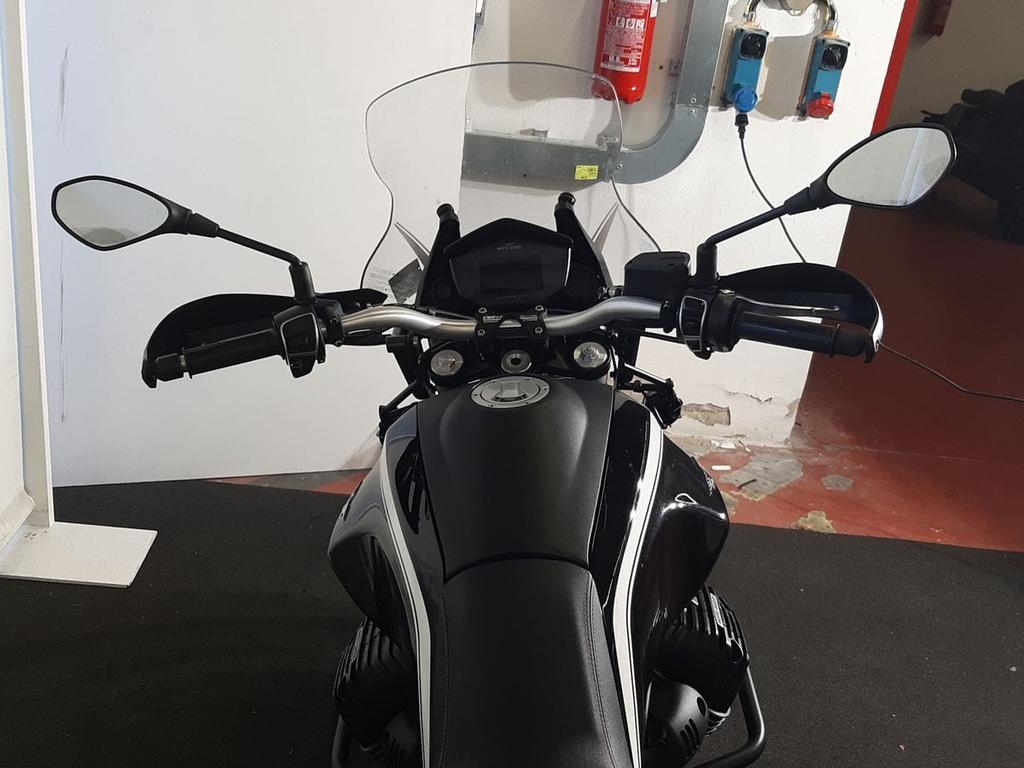 V85 TT