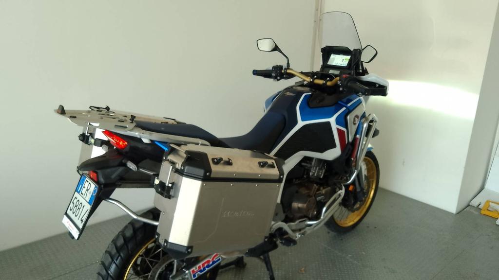 AFRICA TWIN 1100