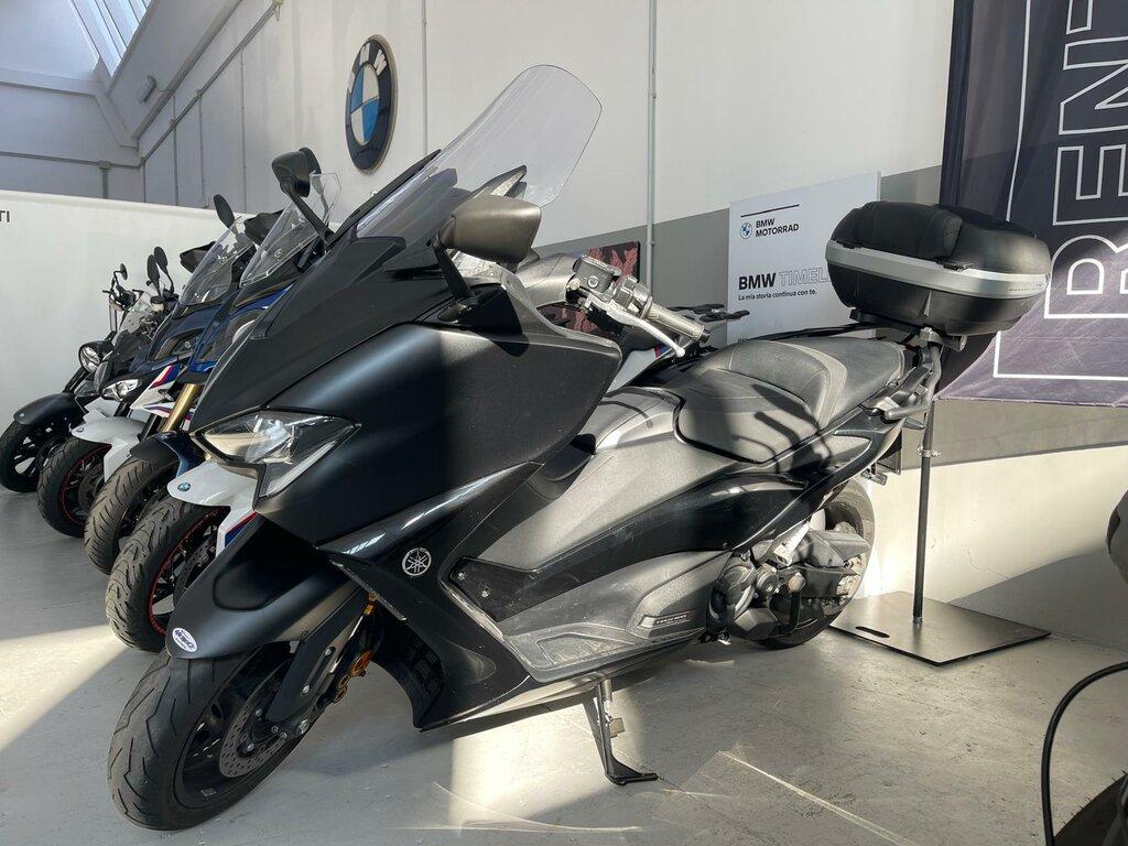 T-MAX 560