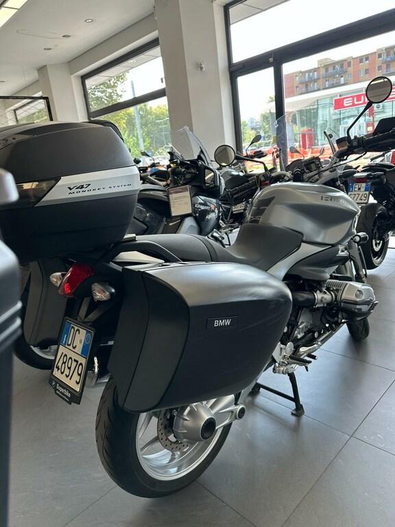 R 1200 R