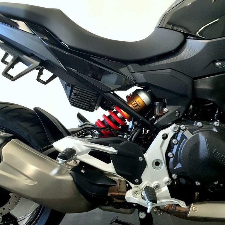 F 900 XR