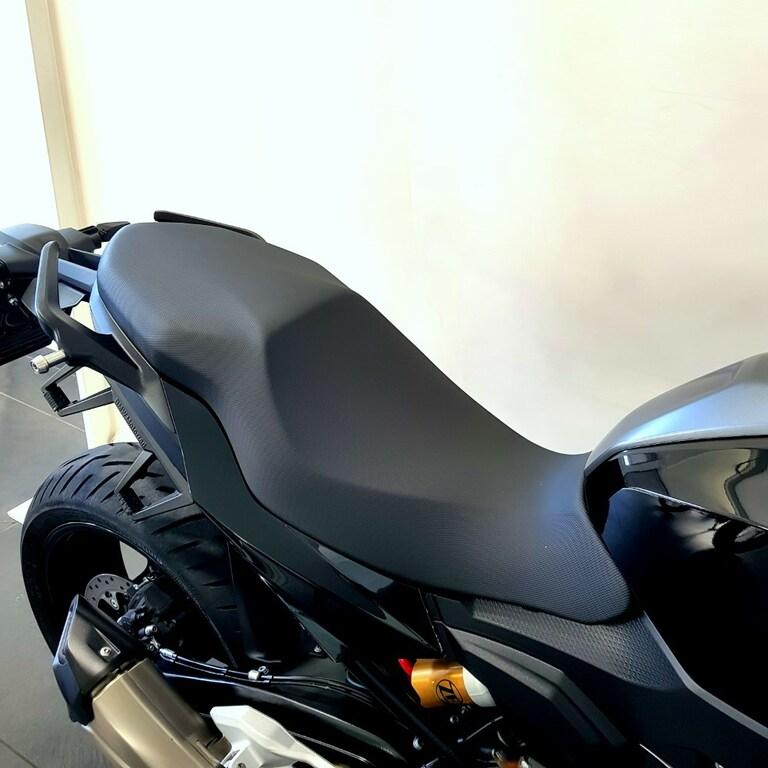 F 900 XR