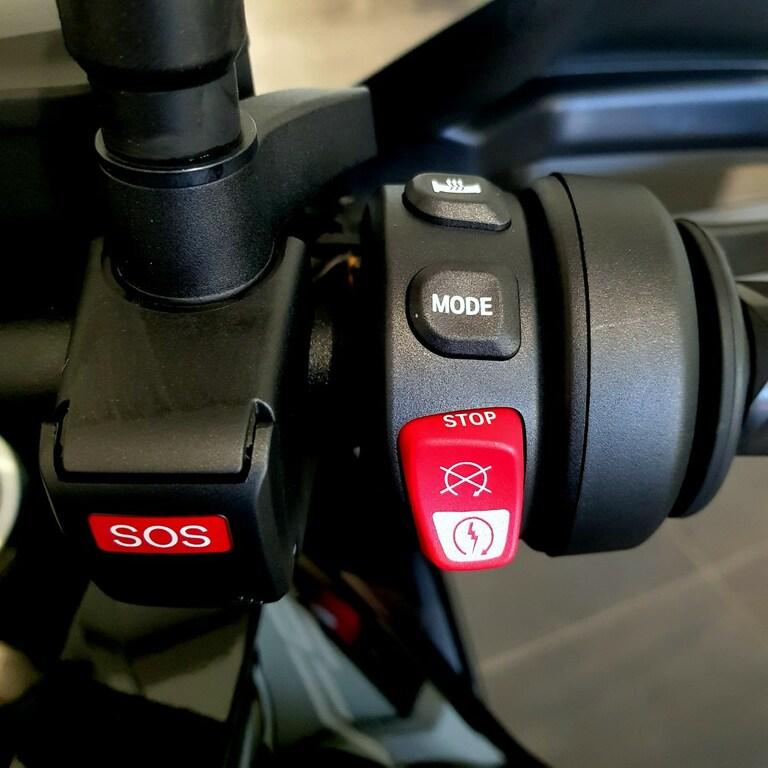 F 900 XR
