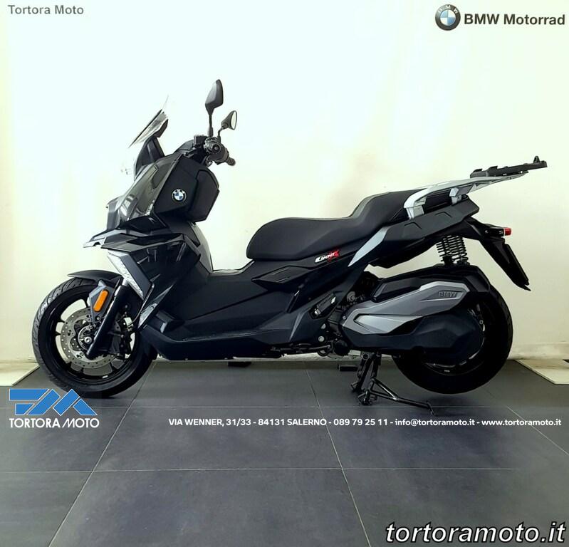 C 400 X
