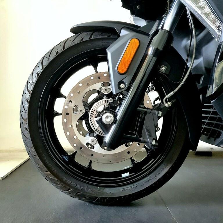 C 400 X