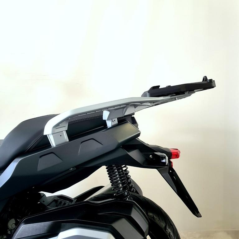 C 400 X