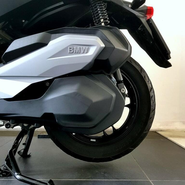 C 400 X
