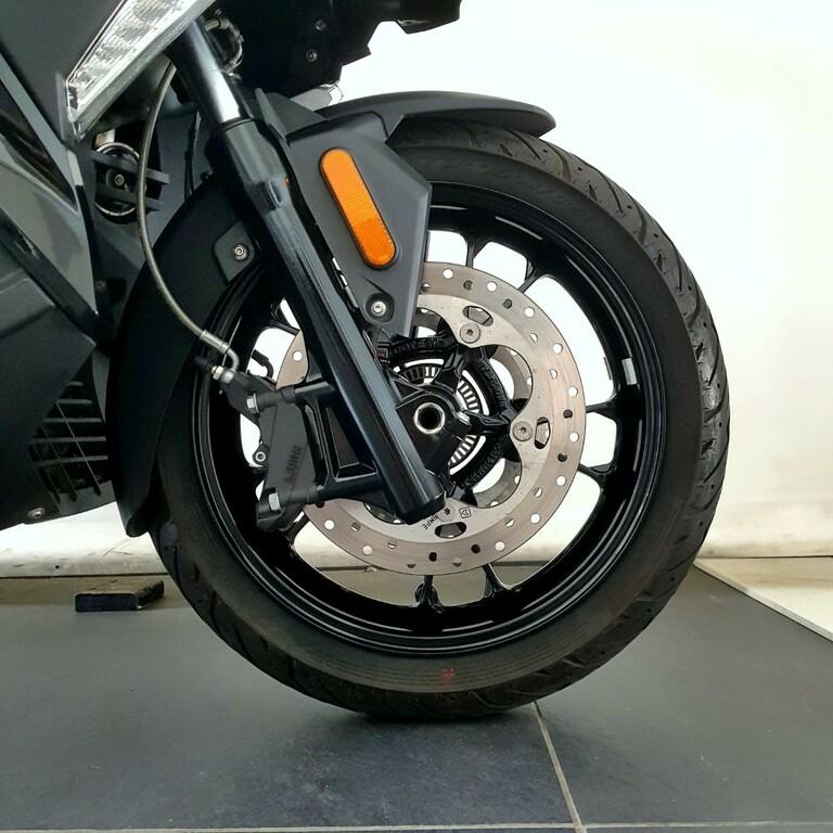 C 400 X