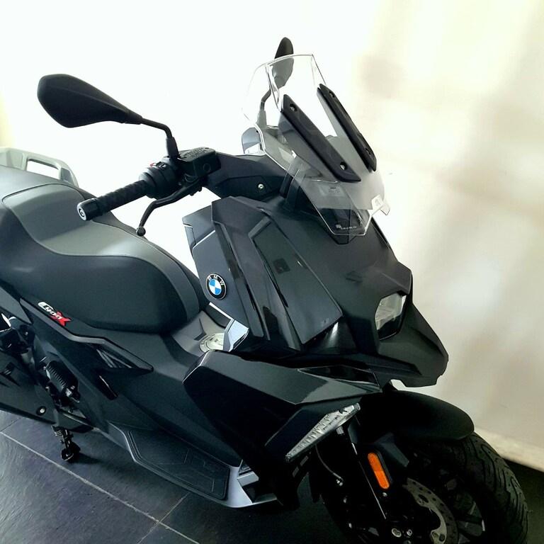 C 400 X