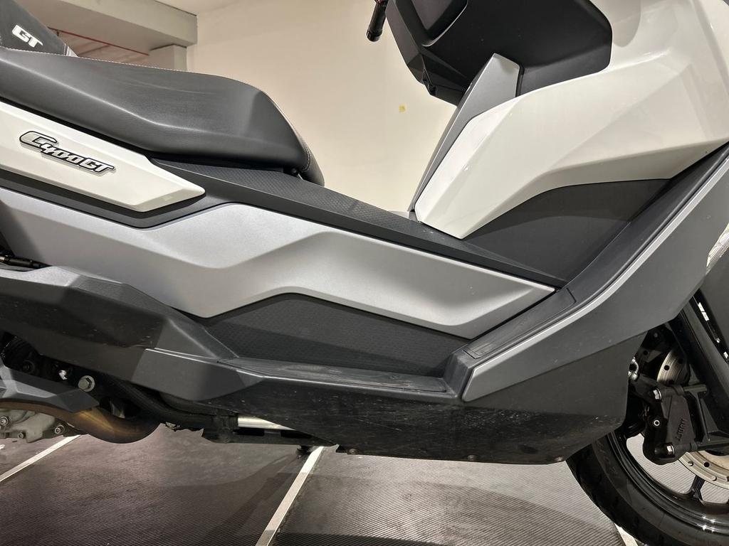 C 400 GT