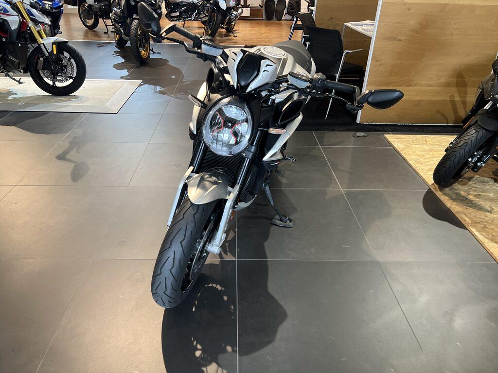 BRUTALE 800 DRAGSTER