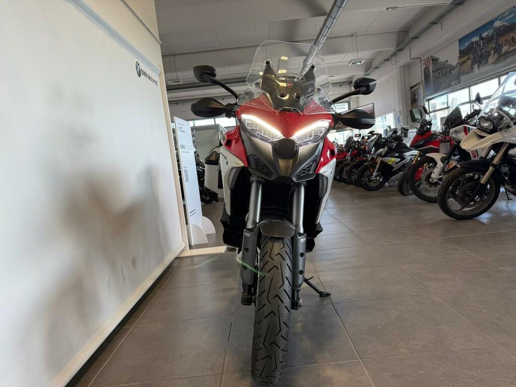 MULTISTRADA V4