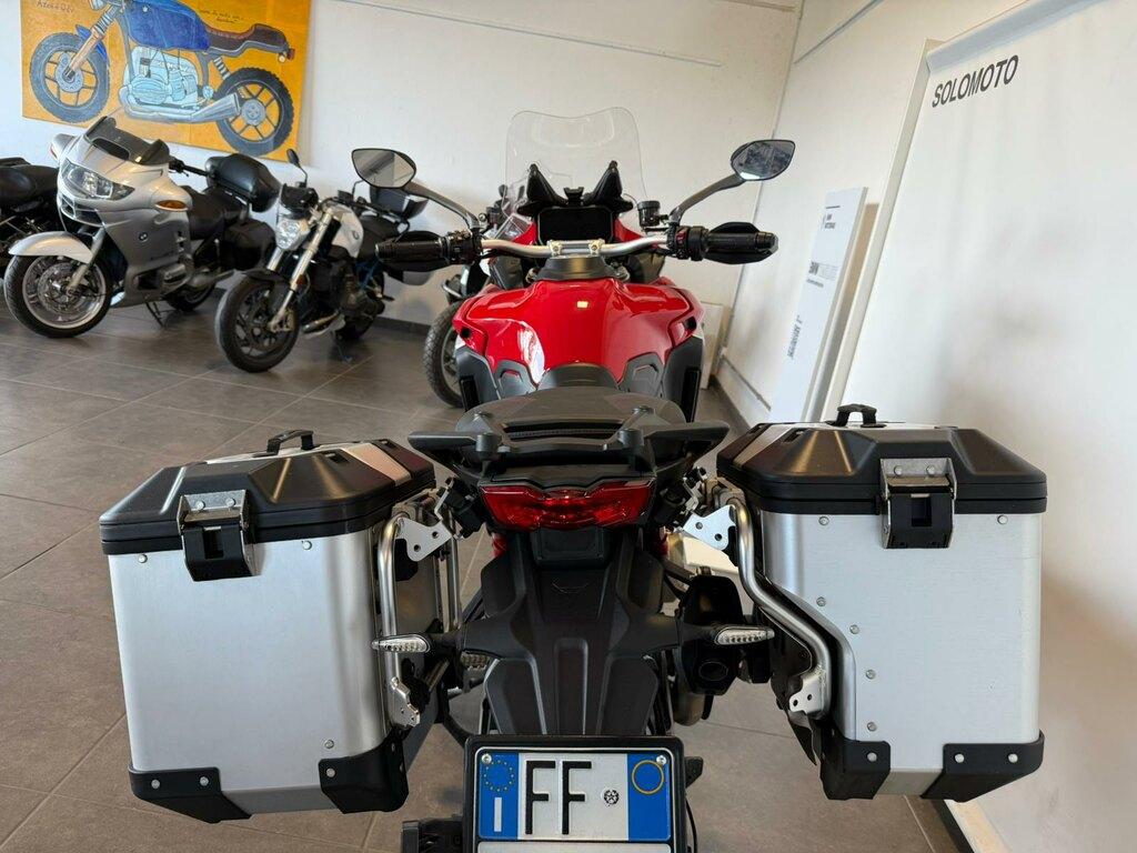 MULTISTRADA V4