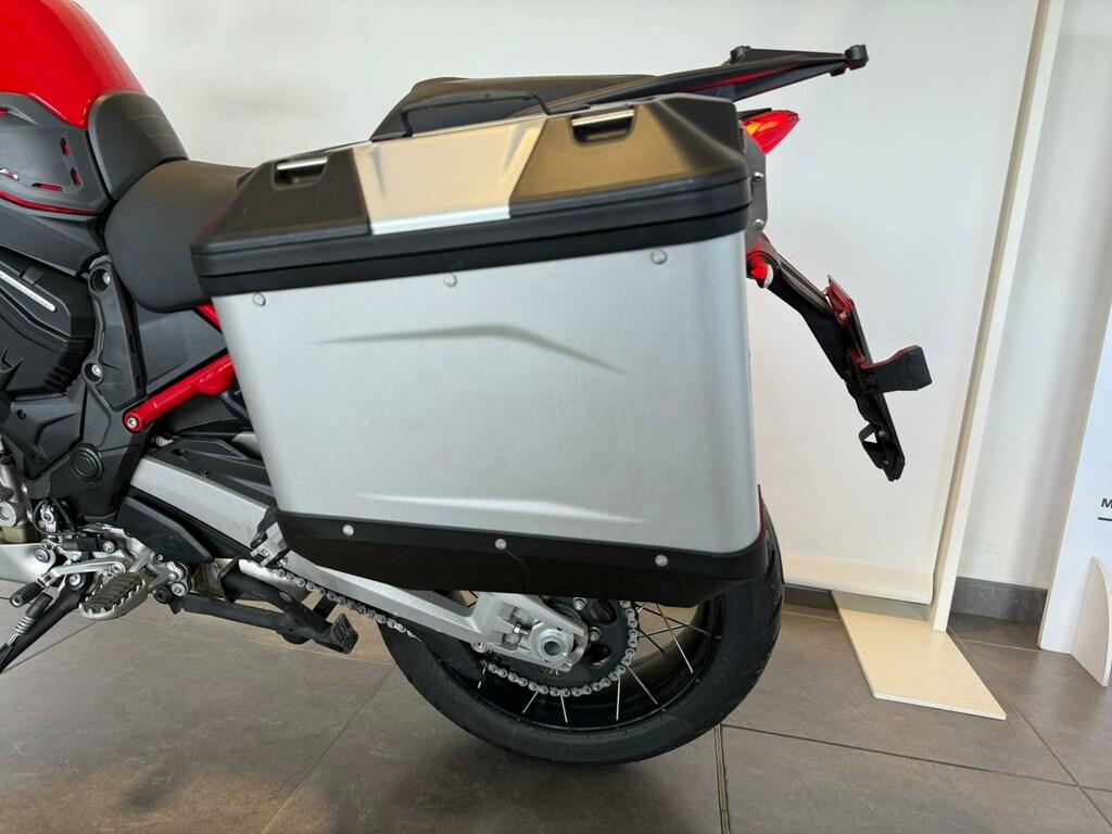 MULTISTRADA V4