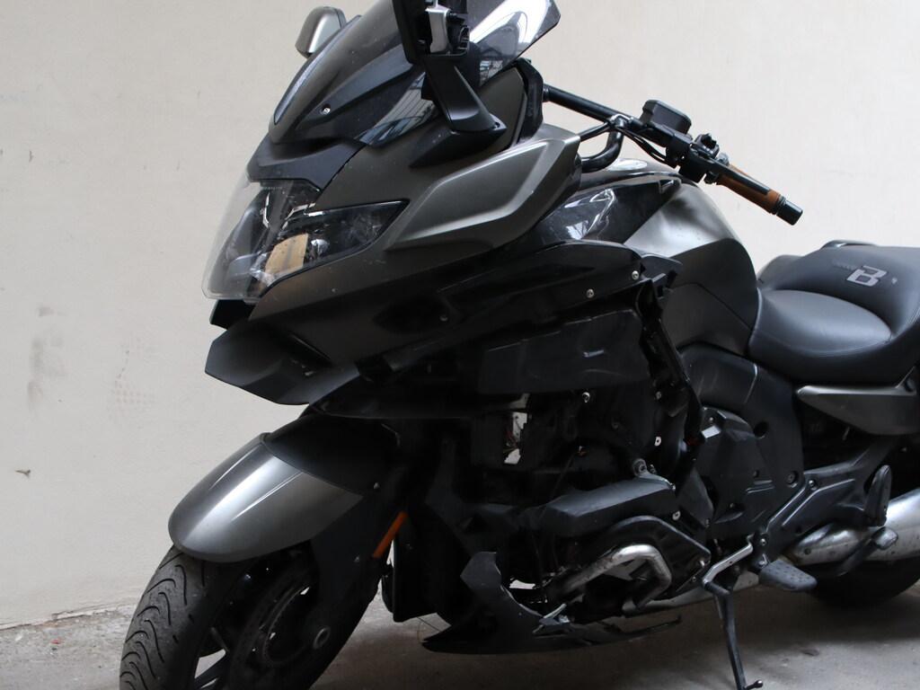 K 1600 B