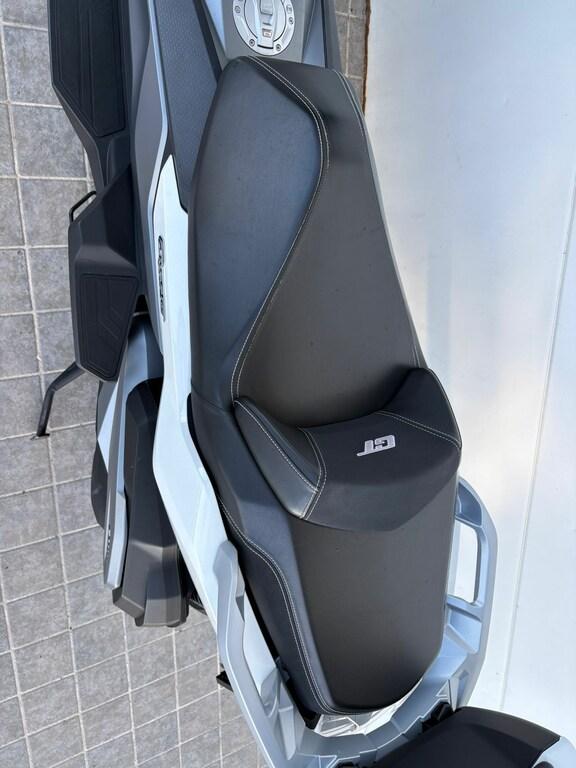 C 400 GT