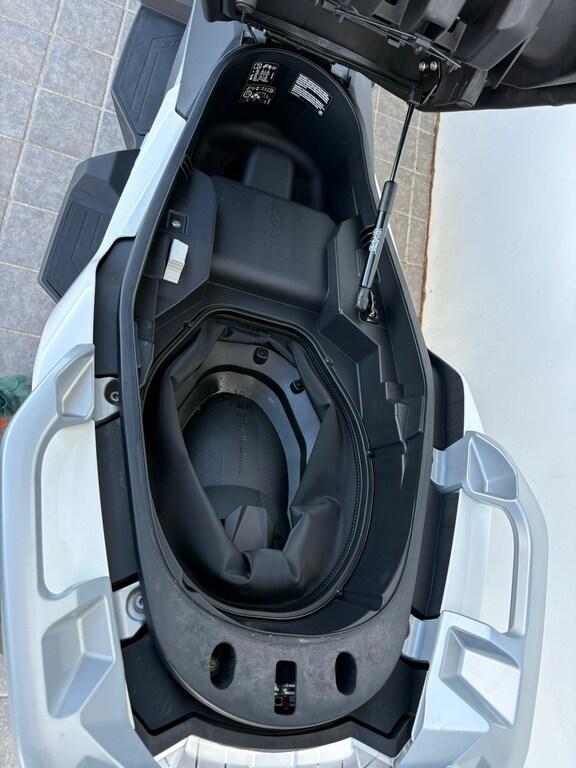 C 400 GT