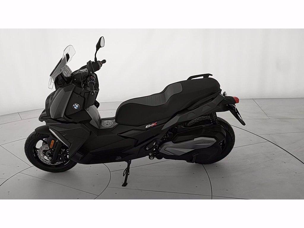 C 400 X
