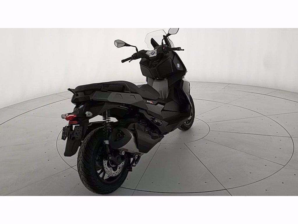 C 400 X