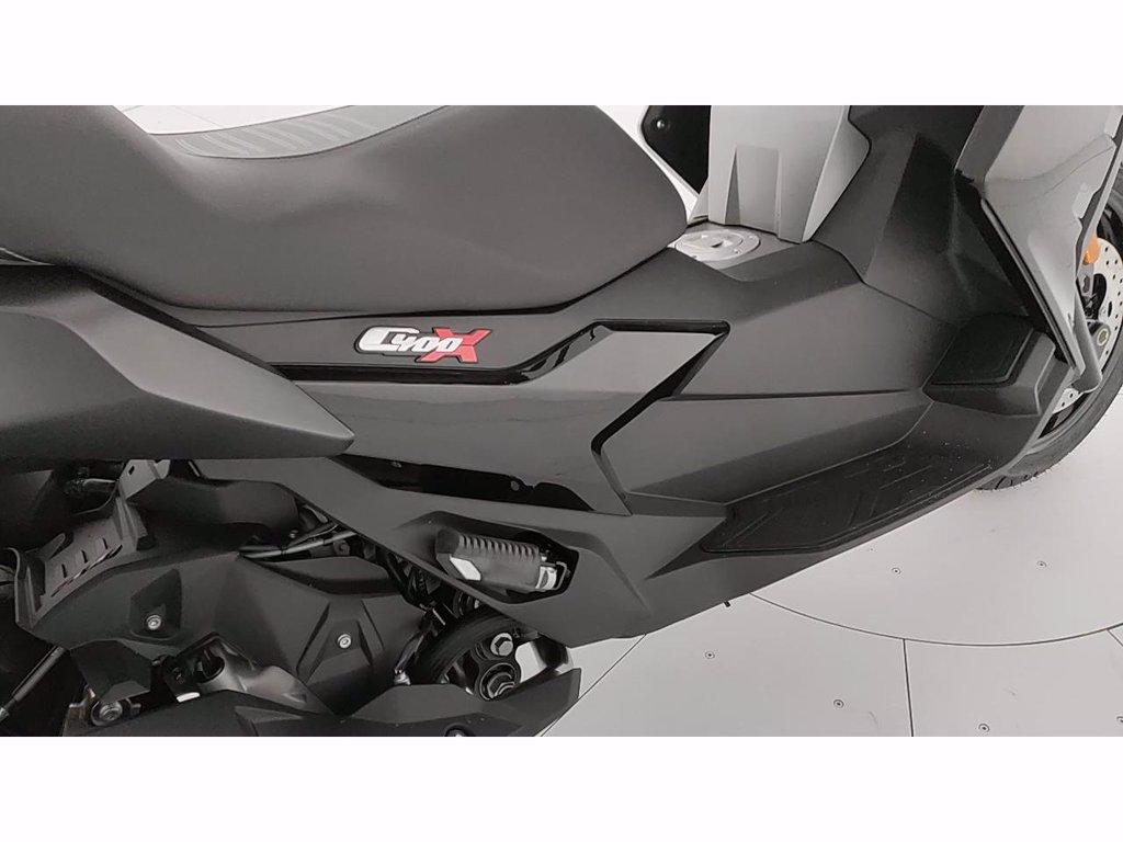 C 400 X