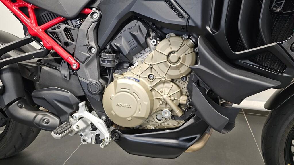 MULTISTRADA V4