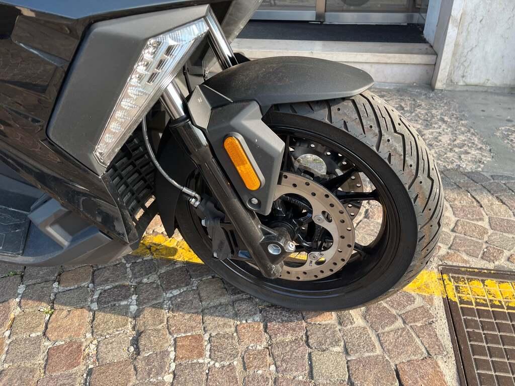 C 400 X